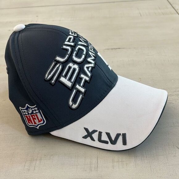 REEBOK Super Bowl NY Champion Hat NWT - Picture 2 of 4